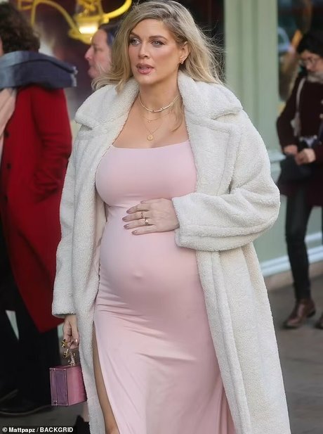 Ashley Louise James beste xxx bilder