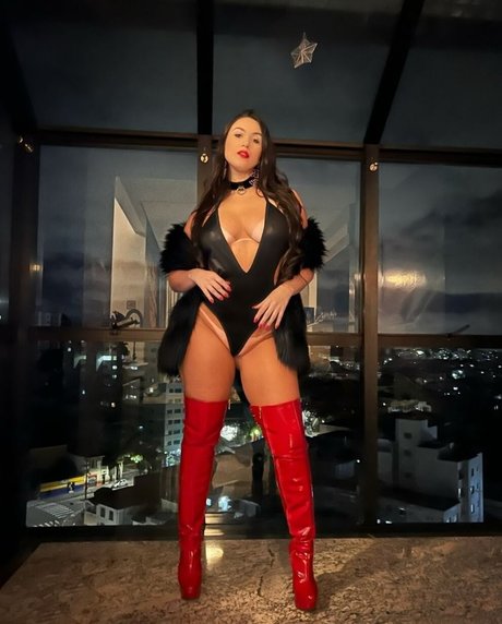 Leticia Beppler porno galerie