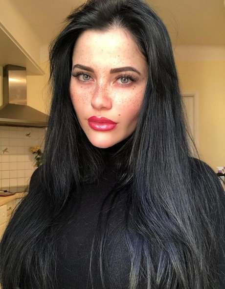 Aurore Pariente exklusive nackt galerie