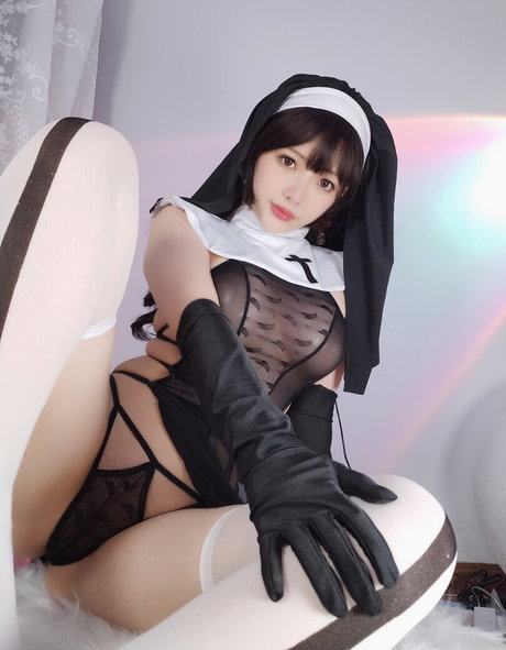 wenwenKira kunst nackten bild