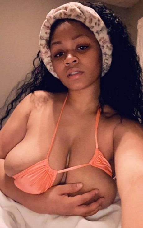 Ashley Zee pornostar xxx bild