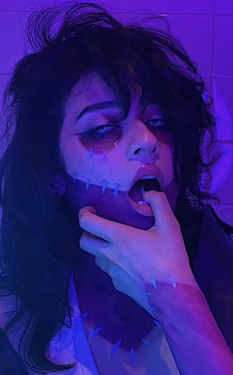 Vain Virgo xxx nacktheit bild