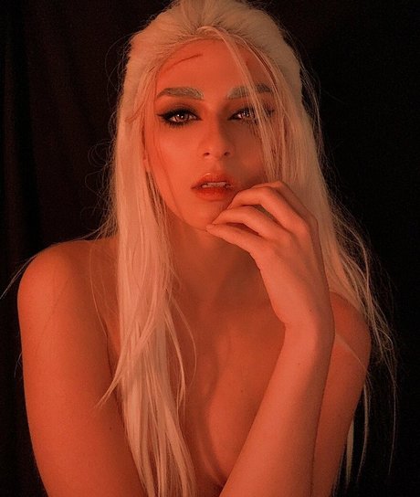 Vain Virgo hübsche sexy bilder