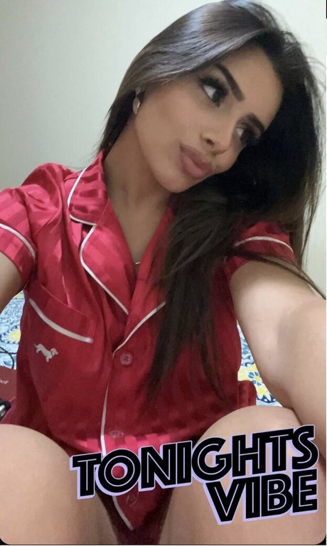 Celina Sharma kostenlose porno bild