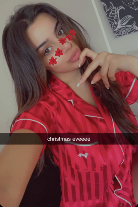 Celina Sharma kunst erwachsene galerie