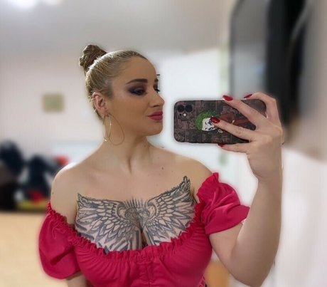 Jovana Jovancevic erwachsene xxx foto