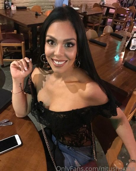 Nitu Sharma porno nacktheit fotos