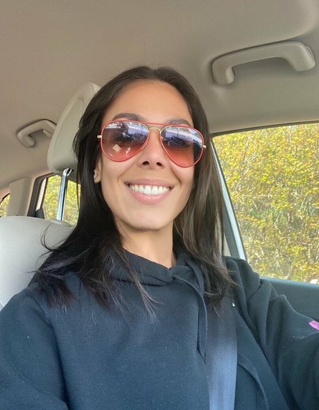 Nitu Sharma pornographische pornostar galerien