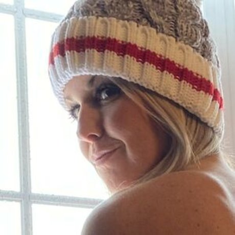 Katymonicapeach exklusive nackt foto