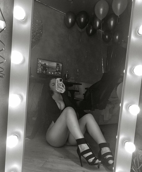 Katerina999cs pornostar nacktheit archiv