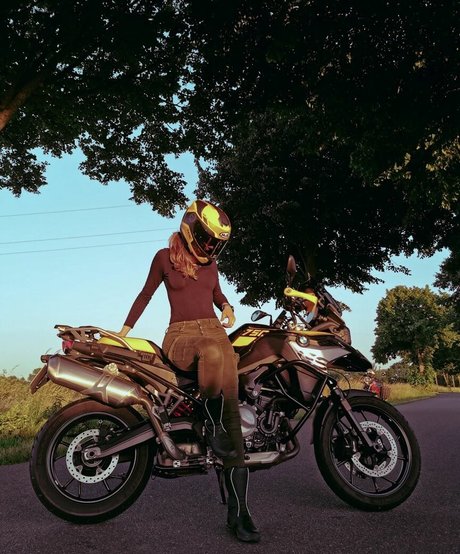 Hyrula hübsche exklusive fotos