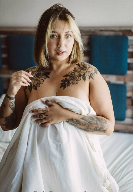 Inked Russian schauspielerin sex galerie