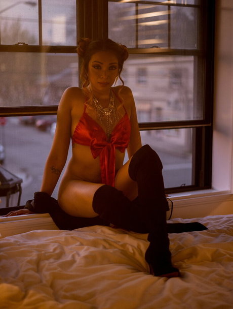 Rubi Satha sexy pornografische foto