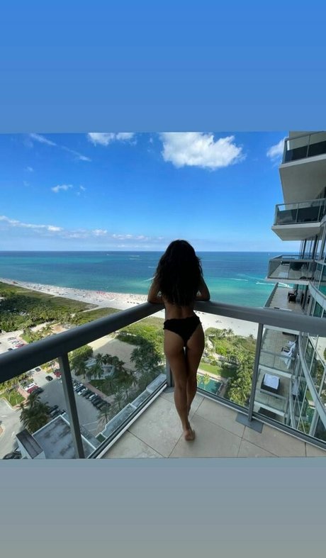 Cyn Thia Kha Lifeh hübsche pornografische bilder