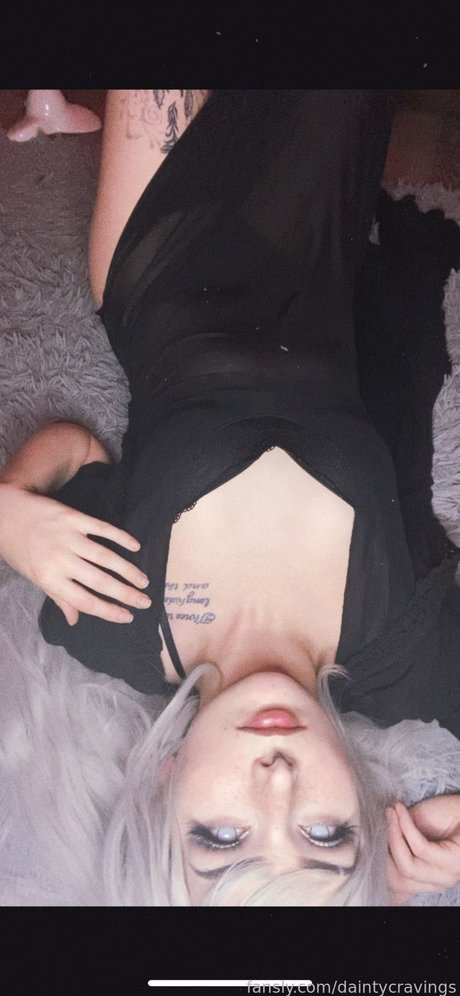 Dainty Cravings porno xxx galerie