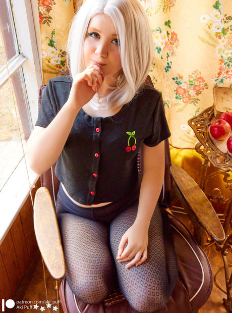 aki puff sexy pornostar bild