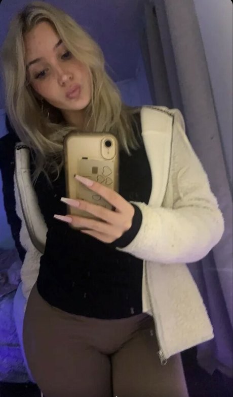 Madismith 377 nackte bild