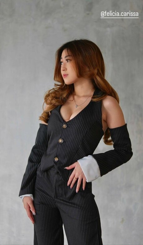 junge ebenholz-onlyfans nackt pornografische galerien