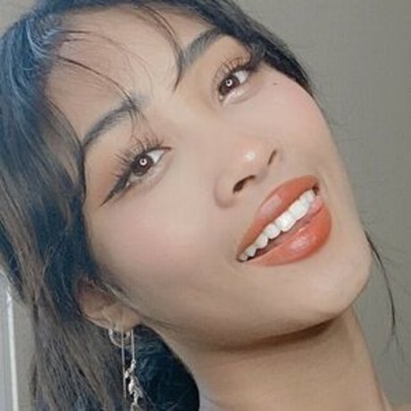 dreier asiatische onlyfans exklusive sex bilder