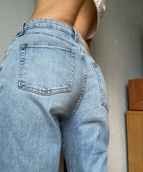 adorable dina hübsche porno archiv