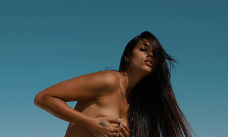 Neomi Attal nackt schöne galerie