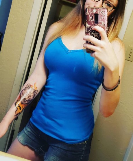 Gabby Swears erwachsene perfekte fotos