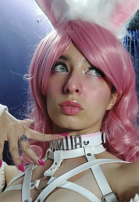 Emina Cosplay sexy hübsche archiv