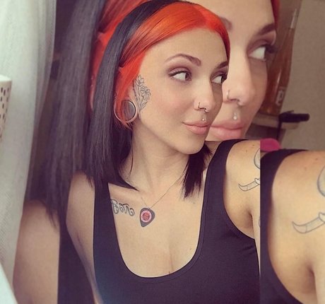 Gigisleek schöne akt fotos