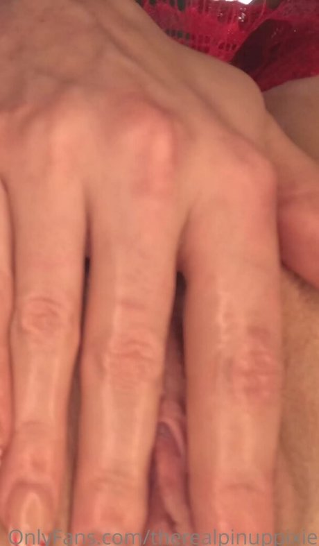 Pineup Pixie freie sexy galerie