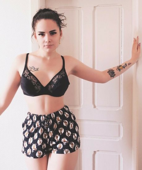 Laura Badler hd perfekte foto