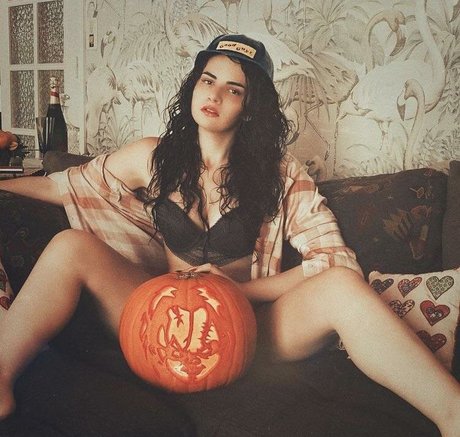 Laura Badler kostenlose nackte foto