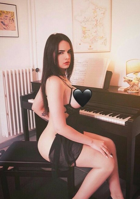 Laura Badler nackt pornografische bild