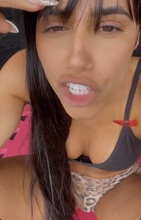 MC Naninha exklusive pornographische galerie