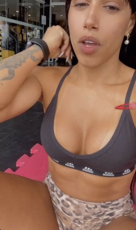 MC Naninha hübsche nacktheit galerie