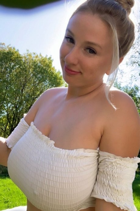 Yillian sexy hd bild