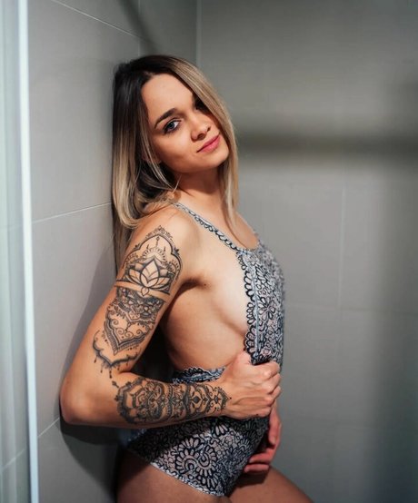 Nikola Sarsova xxx nette galerie