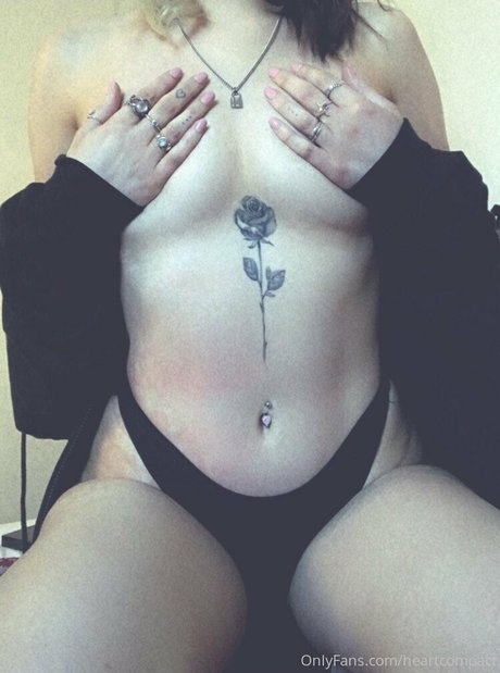 heartcompact exklusive nackten bild