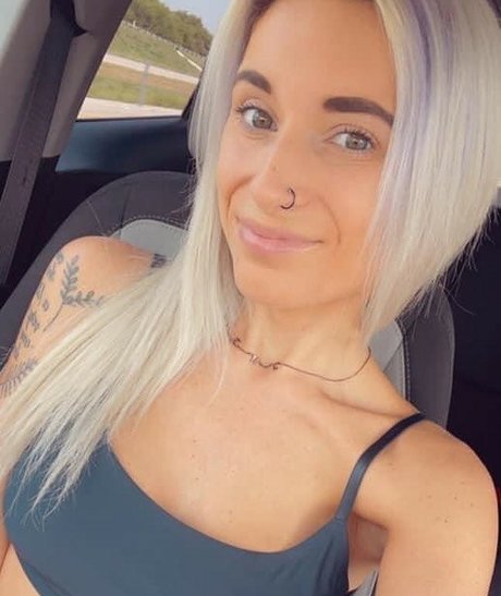 emilyrenee94 xxx akt bilder