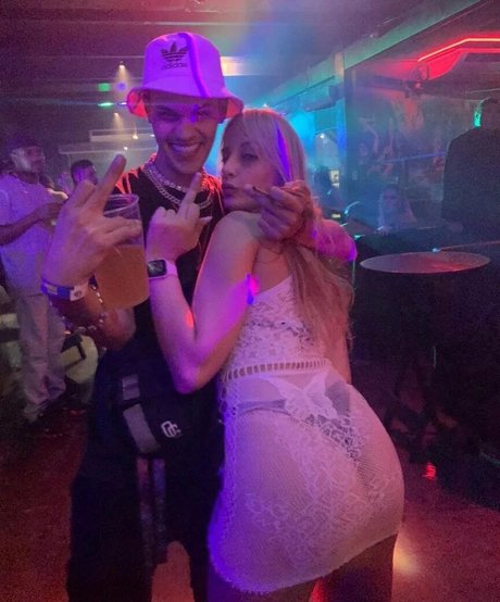 Loirinha Mily Cavalcantte freie schöne galerie