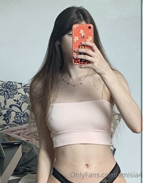 Emisia4 schauspielerin erwachsene foto