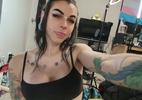 Echo Olsson model foto