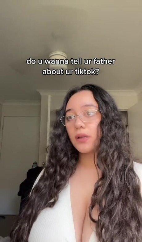 Carragh Mahuika kostenlose nackten bild