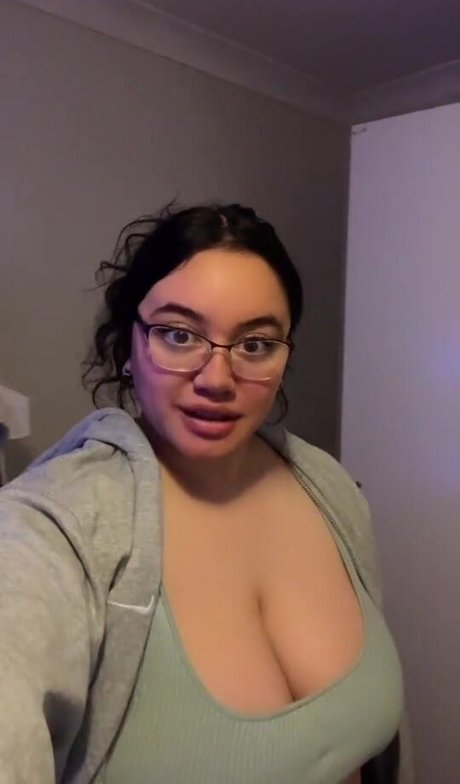 Carragh Mahuika exklusive hübsche bilder