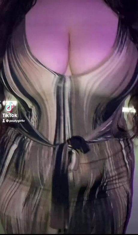 Carragh Mahuika heiße nackten galerien