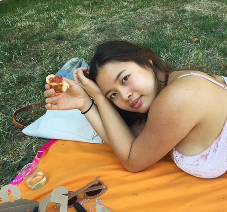 Kattjia schöne nackten galerie