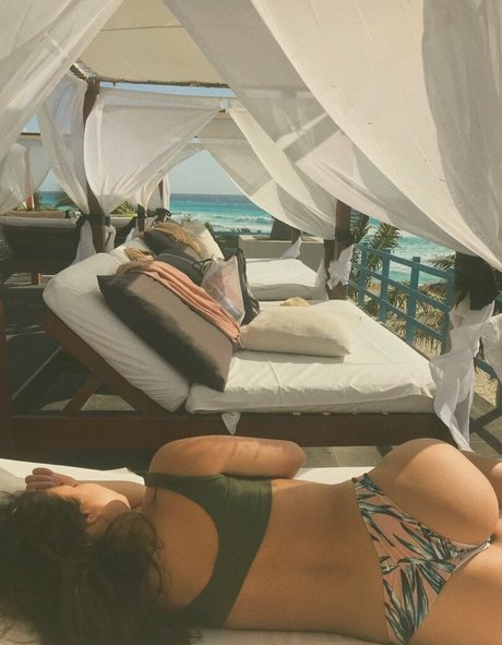 Kattjia nackt porno galerie