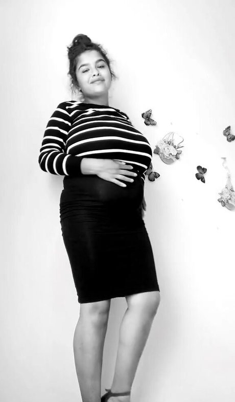 Melannia hübsche erwachsene foto