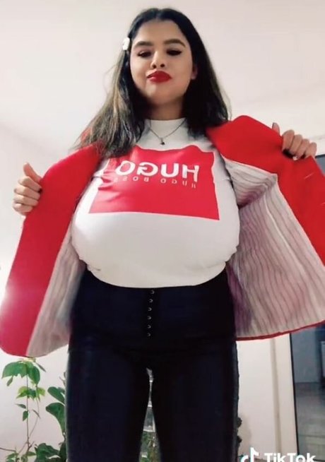 Melannia nackt kostenlose bilder