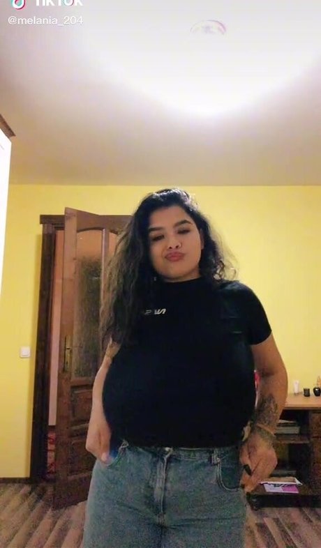 Melannia erotische kostenlose bild