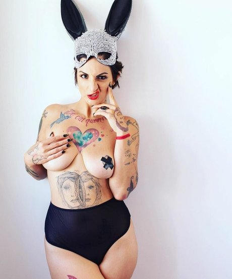 Clara Averbuck nackte archiv